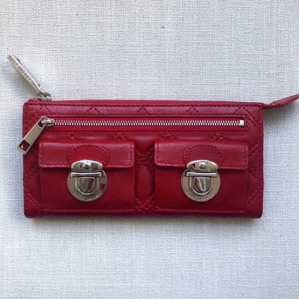 Marc Jacobs Zip Clutch Wallet